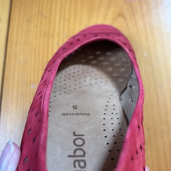 GABOR 5 Red Suede Ballet Mini-Wedge with Brogue Square Detailing Ruffle - Picture 8 of 9